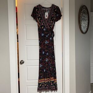 Floral Maxi Dress with Short Sleeves